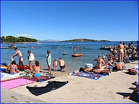 KROATIEN, VODICE, FERIEN, VODICE FERIEN, FERIENHAUS, VODICE FERIENHAUS, FERIENWOHNUNG, VODICE FERIENWOHNUNG, FERIENWOHNUNGEN, APPARTEMENT, APPARTEMENTS, ZIMMER, VODICE ZIMMER, RESTAURANT, VODICE RESTAURANTS, dalmatien